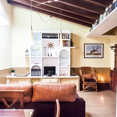 Corral De La O Triana Apartment By Valcambre إشبيلية المظهر الخارجي الصورة
