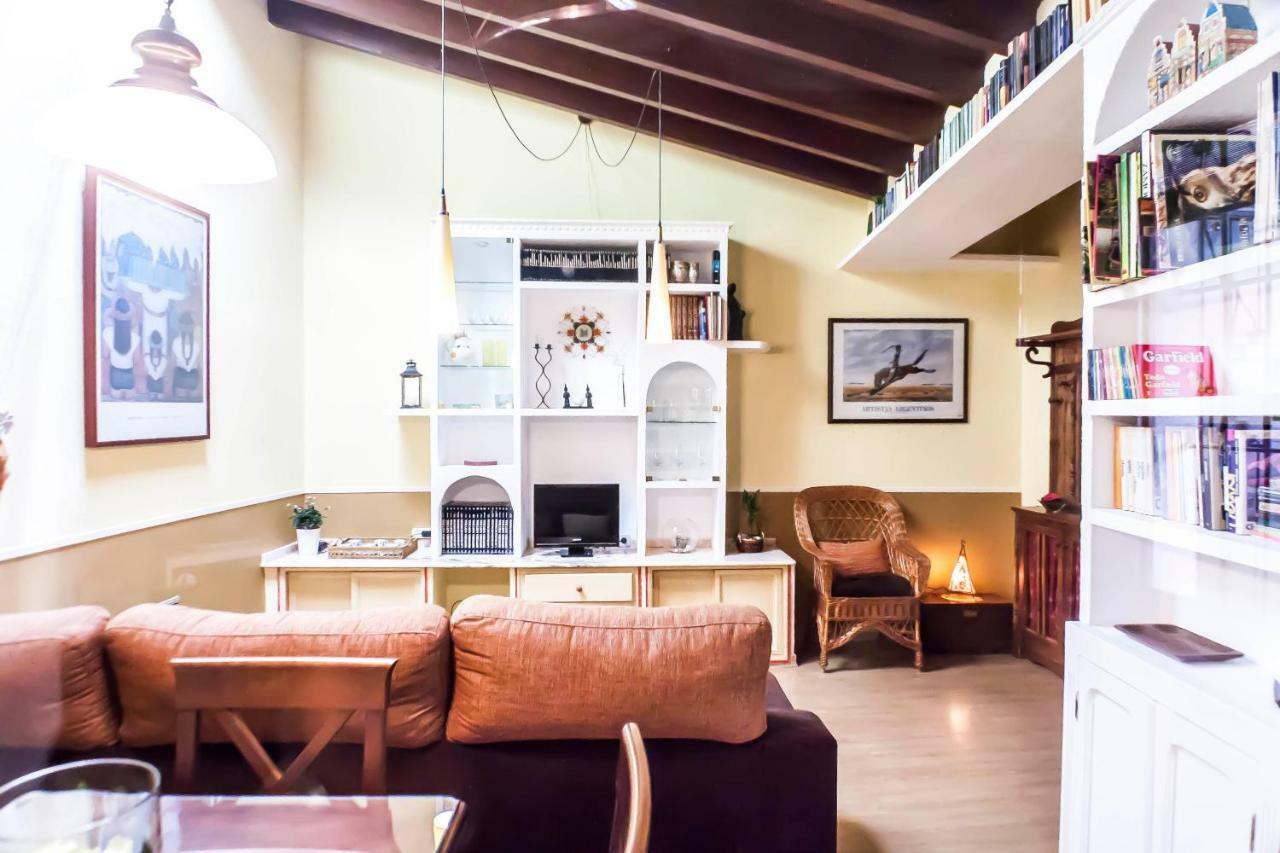 Corral De La O Triana Apartment By Valcambre إشبيلية المظهر الخارجي الصورة